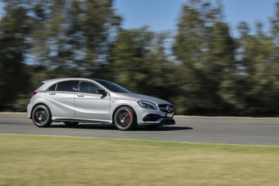  Mercedes-AMG A45 4Matic 2016 года  (AU) (фото 25 из 30)